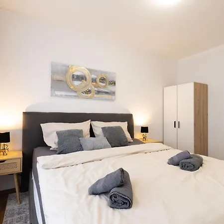 Staybaran Xl - 6 Betten I 3 Schlafzimmer I Parkplatz I Apartmán Essen